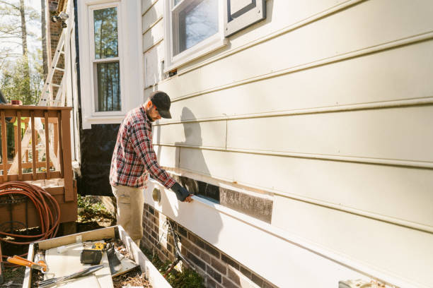 Top rated local Emergency Siding Repair specialists in Ellwood City, PA